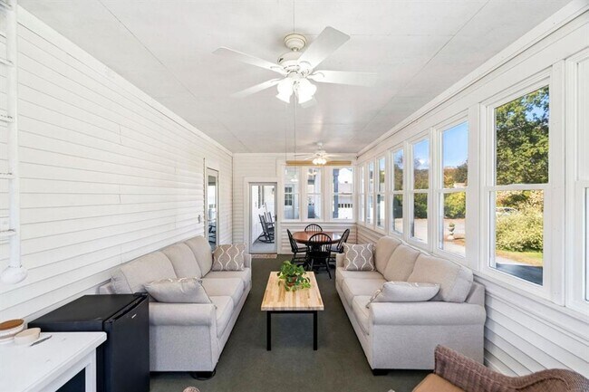 Foto del edificio - 137-139 North Main Street