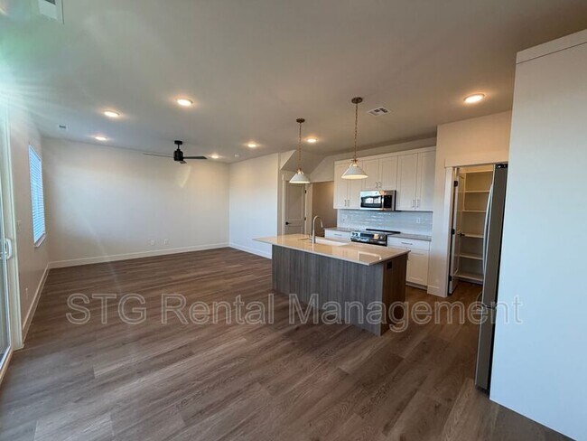 Building Photo - 602 Hemsworth Ln