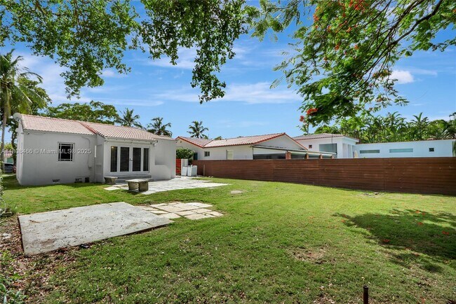 Foto del edificio - 347 SW 31st Rd