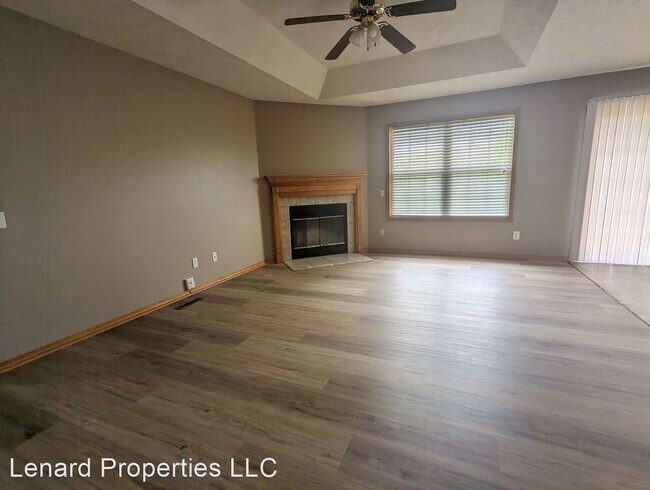 Foto del edificio - 3 br, 2 bath House - 553 N Chandler Ave