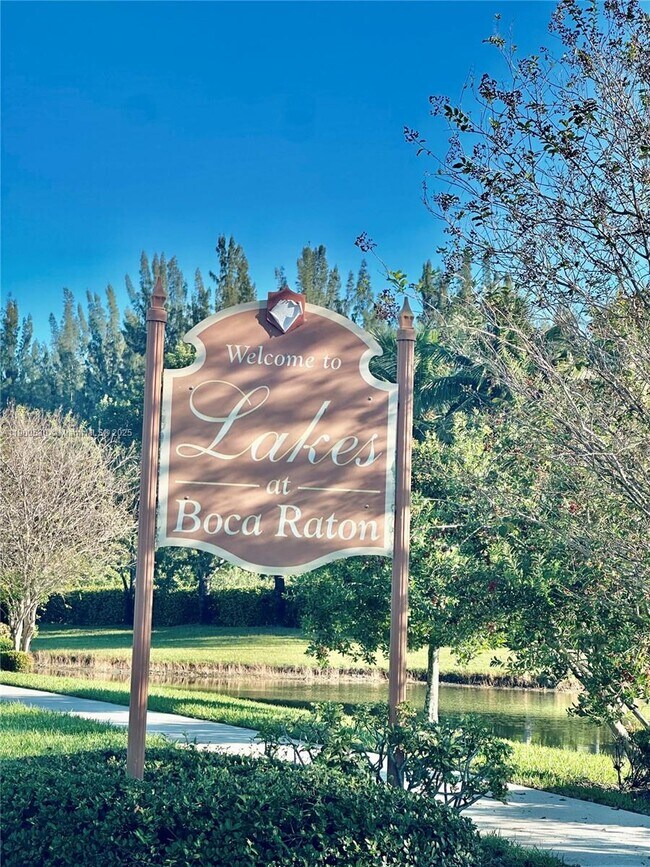 Foto del edificio - 10295 Hidden Springs Ct