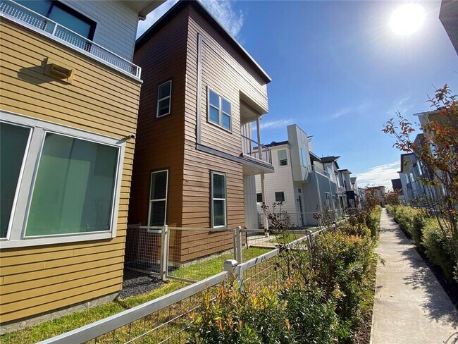 Foto del edificio - Exclusively marketed by Yun Zhang, please ...