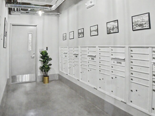 Foto del edificio - The Grove Village Lofts
