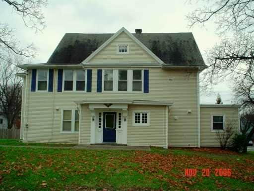 Building Photo - 2 Forest Ave