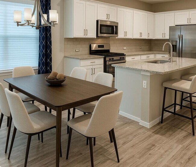 Building Photo - 305 Rusk Bluff Ave