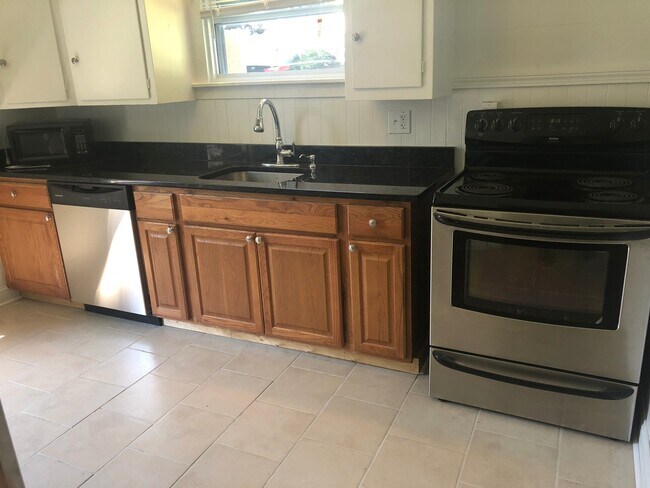 Foto del edificio - Private 5 Bedroom House