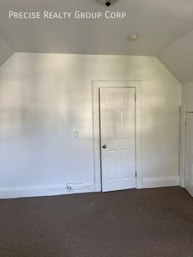 Photo - 17 Landscape Ave Apartment