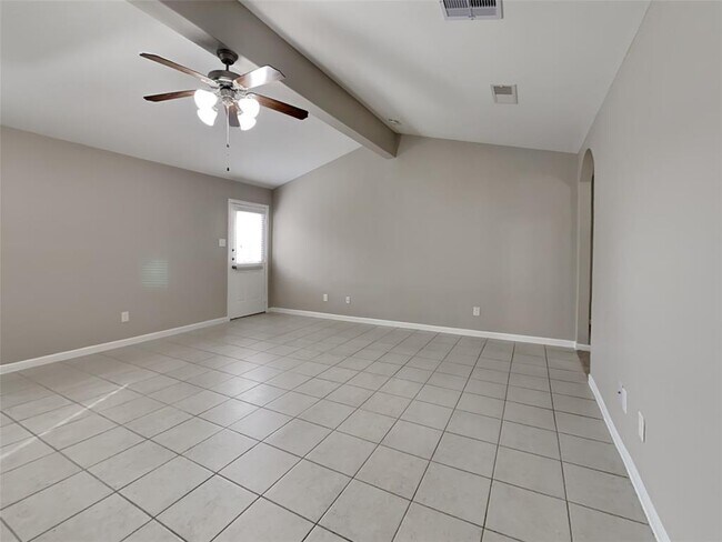 Building Photo - 624 Totem Trail Dr