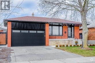 Building Photo - 674 Netherton Crescent