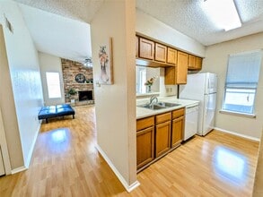 Building Photo - 10555 Turtlewood Ct