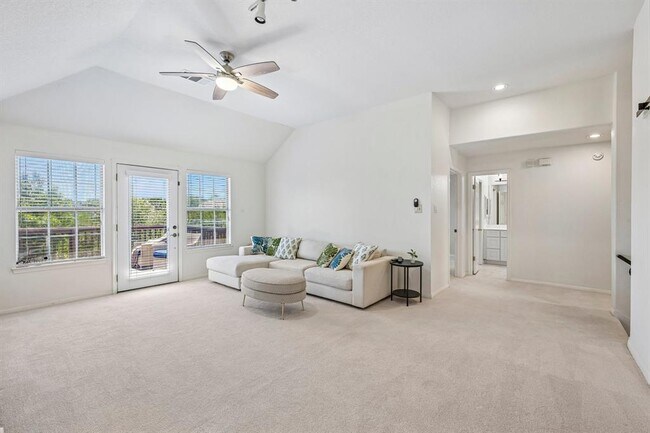 Foto del edificio - 10021 Planters Woods Dr