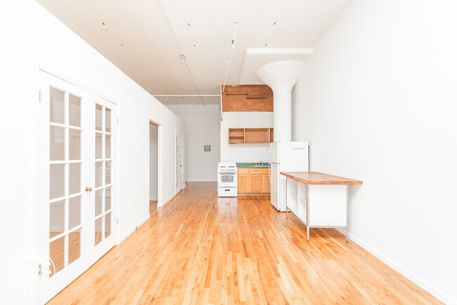 Foto del edificio - 210 Cook St