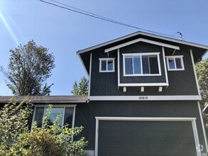 Building Photo - 12615 SE 7th Pl