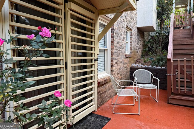 Foto del edificio - 3550 River Trace Dr