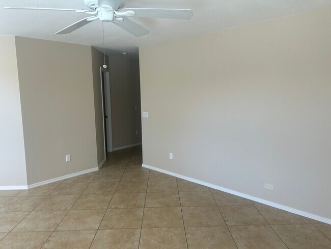 Foto del edificio - 2177 W 22nd Ave