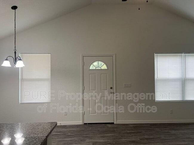 Building Photo - 10382 SE 125th St