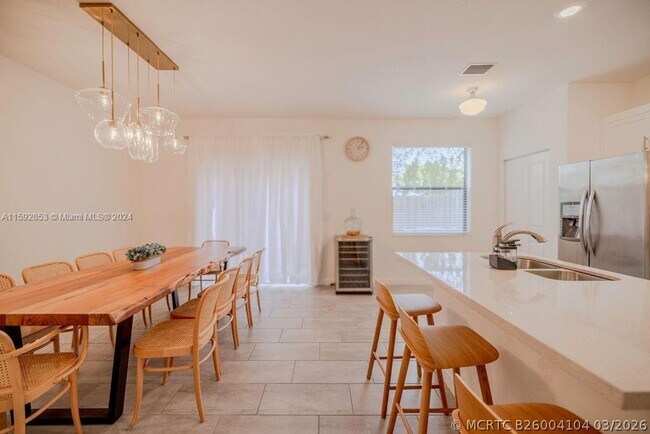 Foto del edificio - 20600 NE 2nd Ct