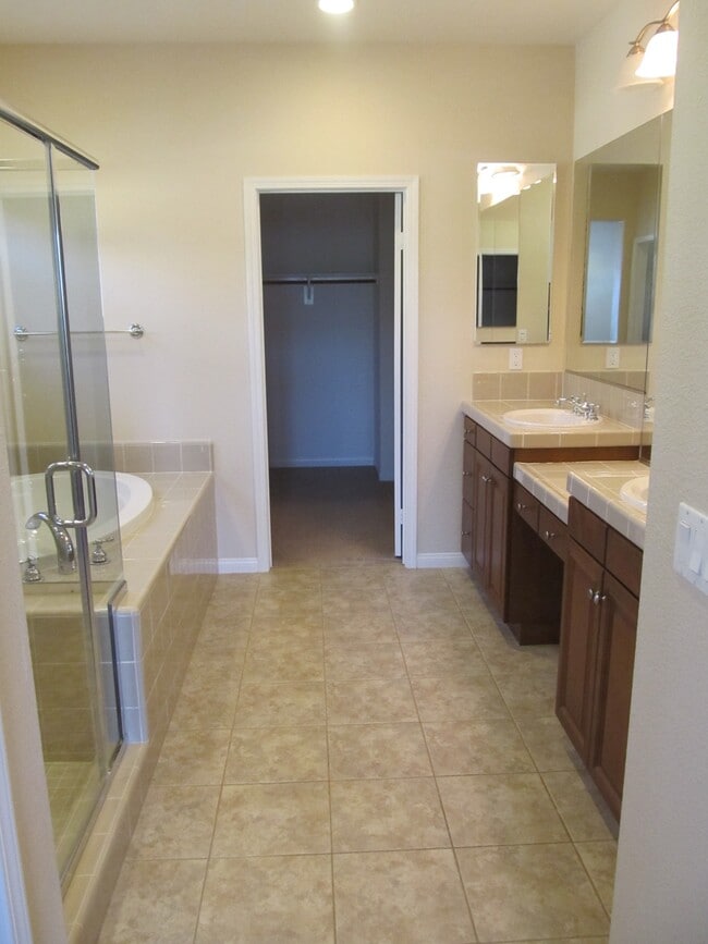 Foto del edificio - 13507 Blue Lace tr