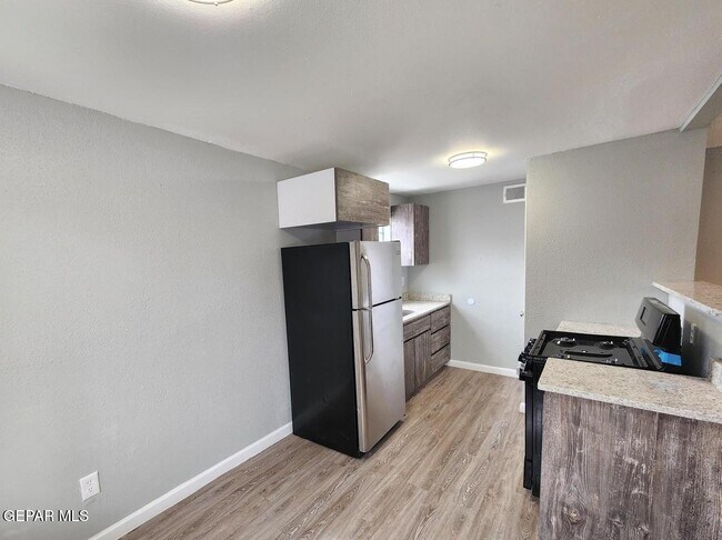 Foto del edificio - 11424 Wharf Cove Dr