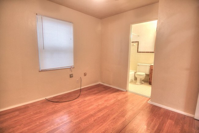 Foto del edificio - 3603 Hereford St