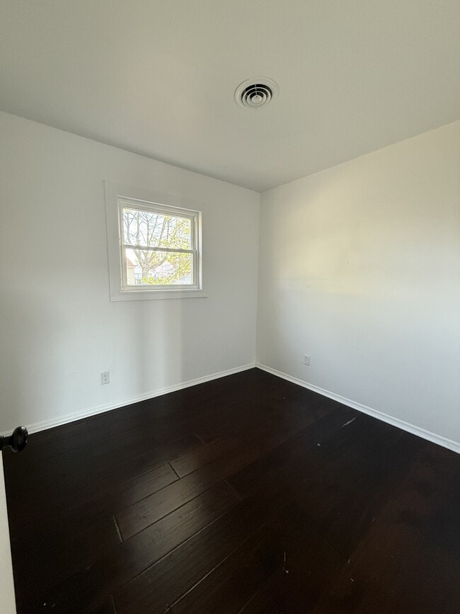 Photo - 2600 Bingham Ave House