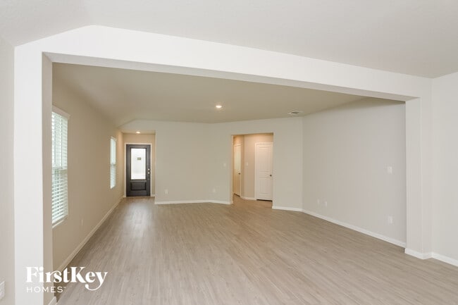 Foto del edificio - 1810 Morse Way