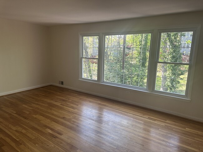 Building Photo - 1408 Milbank Rd