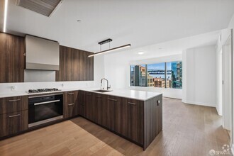 Building Photo - 280 Spear St