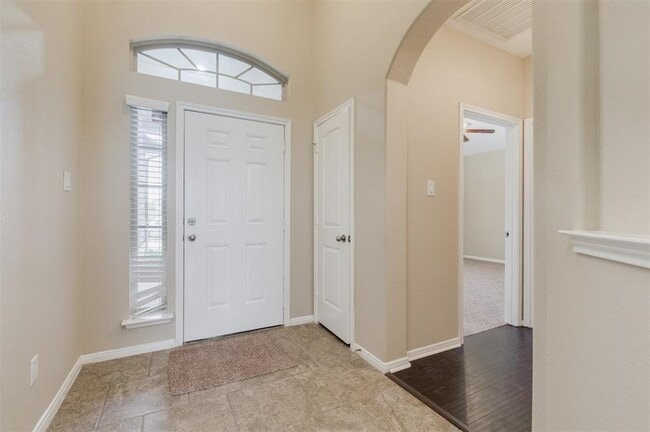 Building Photo - 1903 Cadbury Castle Dr