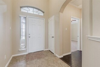 Building Photo - 1903 Cadbury Castle Dr