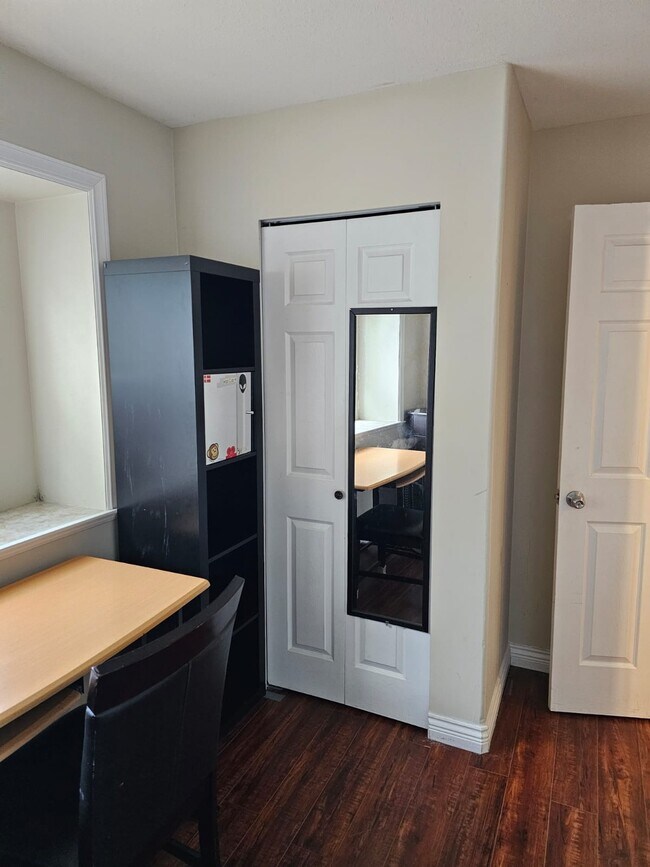 Photo du bâtiment - 5139 Fairmont St