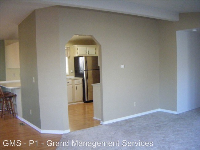 Building Photo - 3 br, 2 bath Apartment - 1920 Hayes Street