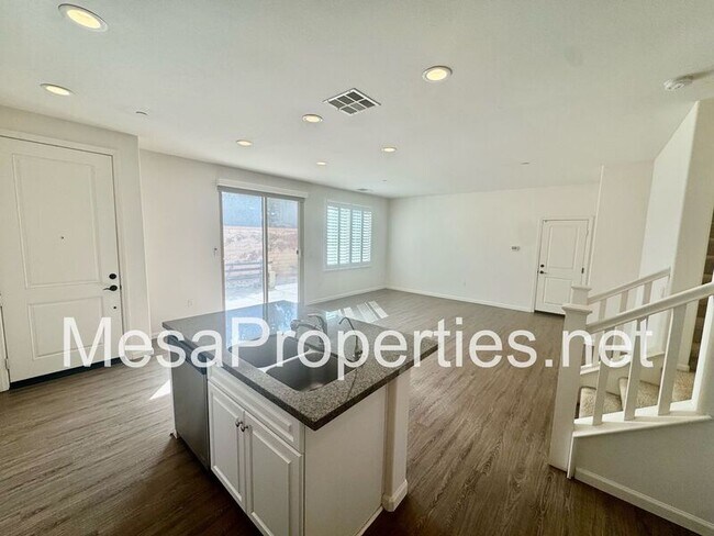 Foto del edificio - 3230 E Yountville Dr