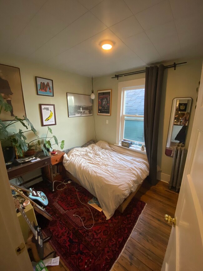 Photo du bâtiment - 1218 E Georgia St