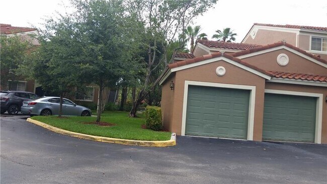 Foto del edificio - 4828 N State Rd 7