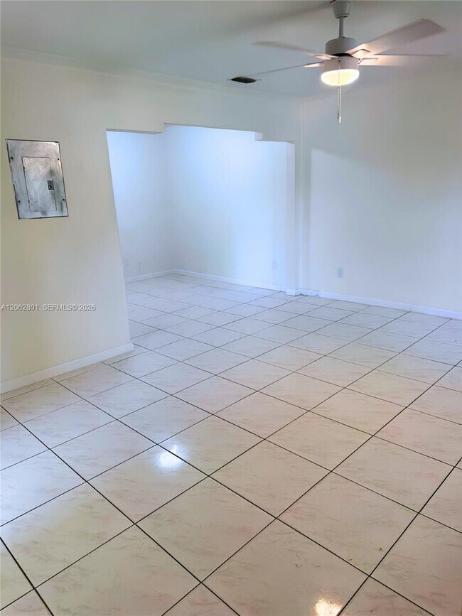 Foto del edificio - 672 NE 130th St