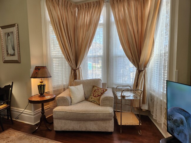 Foto del edificio - 714 E 17th St