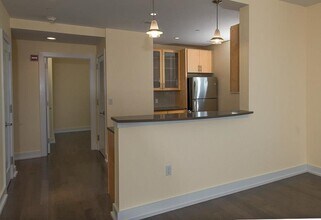 Building Photo - 3312 Hudson Ave