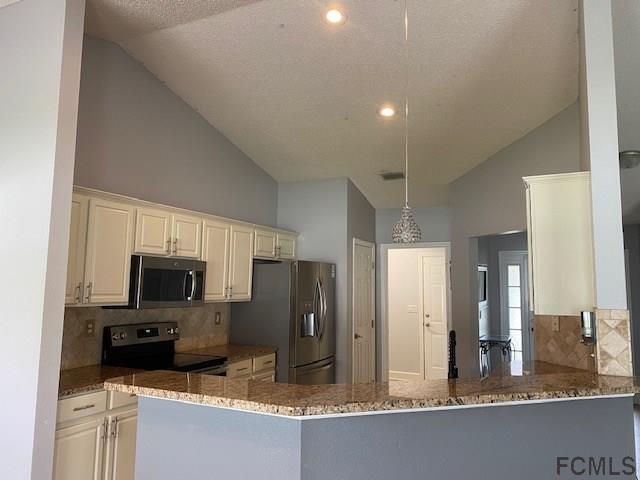 Building Photo - 98 Bird of Paradise Dr