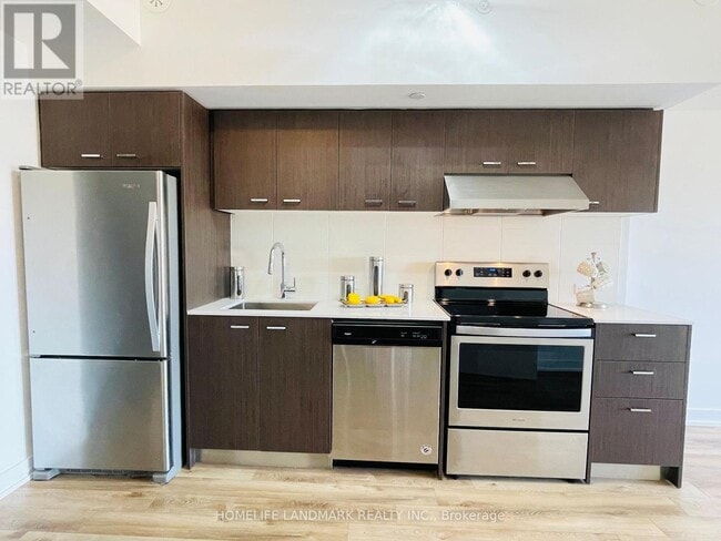 Photo du bâtiment - 2100 Bridletowne Cir