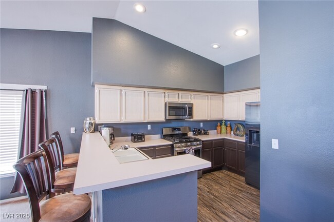 Building Photo - 4811 Black Bear Rd