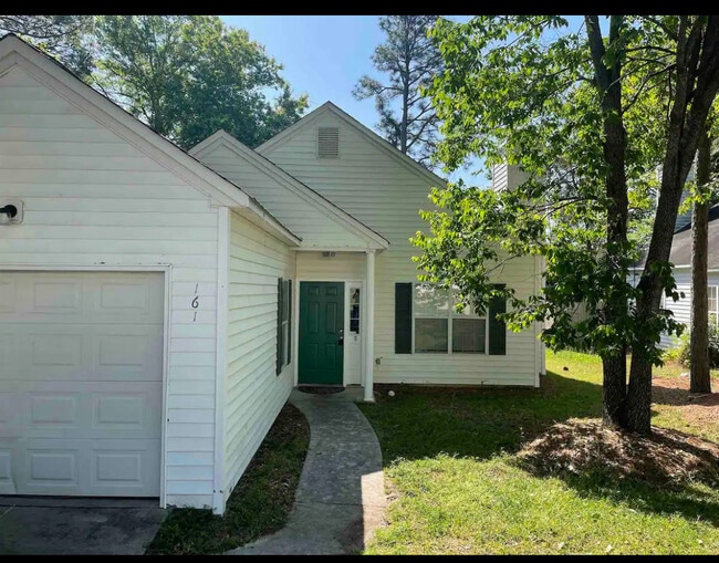 Building Photo - 161 Shelby Dr
