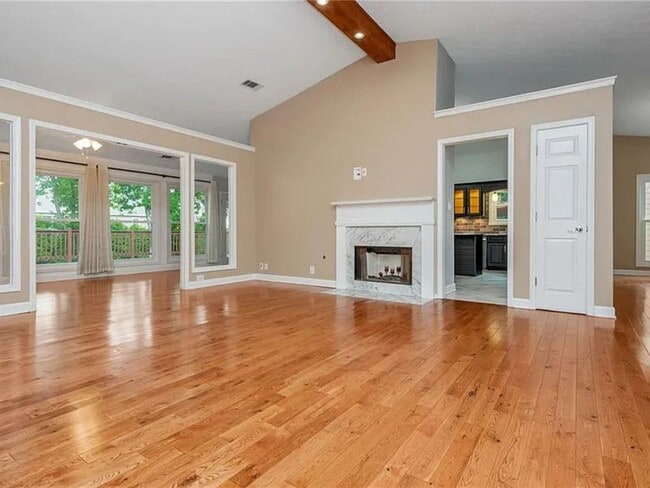 Building Photo - 5022 Anclote Dr