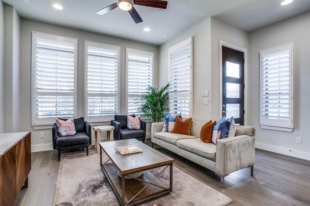 Foto del edificio - 7079 Silverberry St