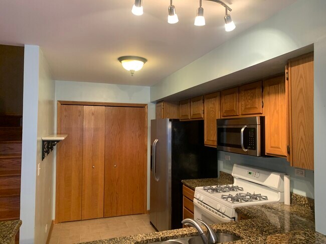 Foto del edificio - 240 Mansfield Way