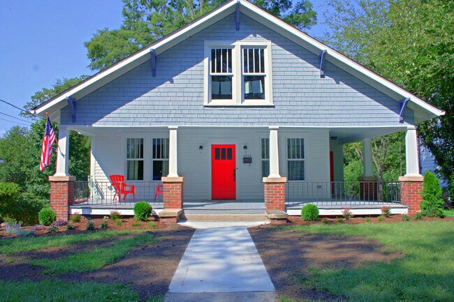 Beautiful apartment less than 1 mile from Brightleaf Square! Utilities Included! - Beautiful apartment less than 1 mile from Brightleaf Square! Utilities Included!