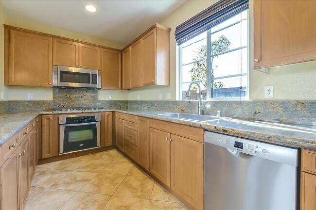 Foto del edificio - 8404 Katherine Claire Ln