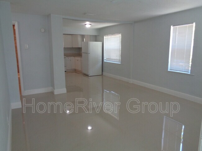 Foto del edificio - 500 NW 9th Ave