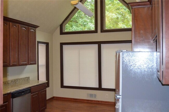 Foto del edificio - 2745 Peachtree Walk