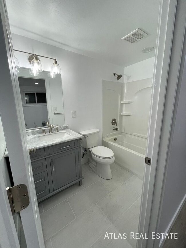 Photo - 6915 Brookhill Dr E Apartment